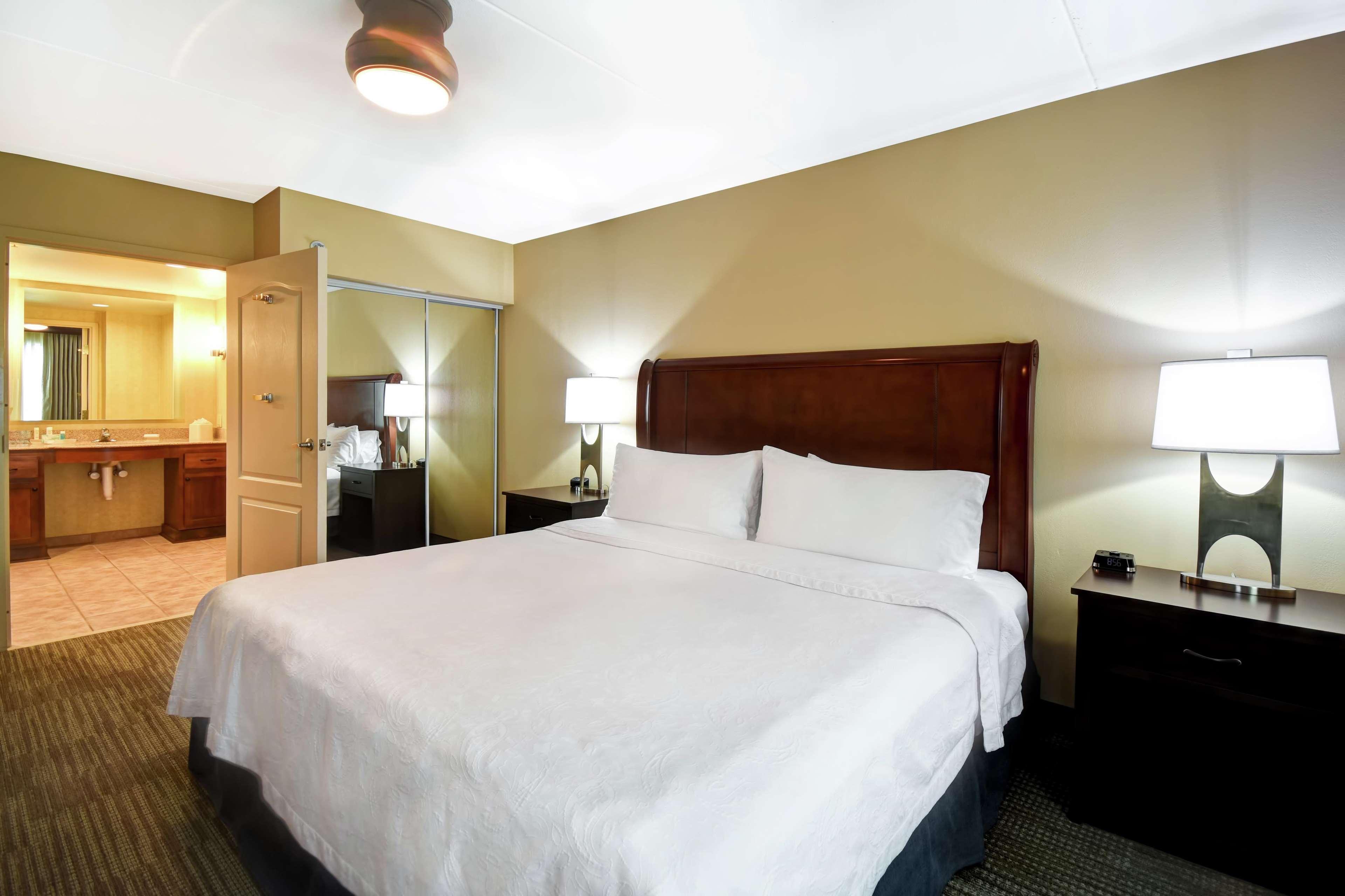 Homewood Suites By Hilton Lancaster Rohrerstown Exterior foto