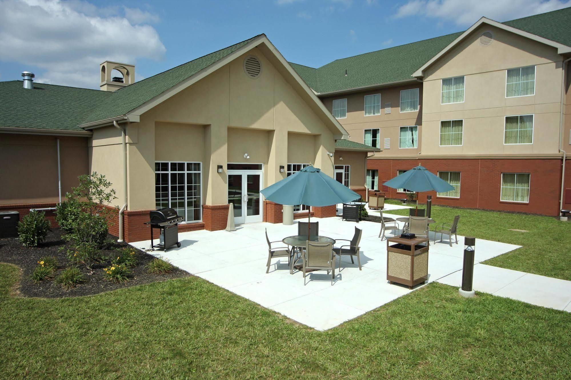 Homewood Suites By Hilton Lancaster Rohrerstown Exterior foto